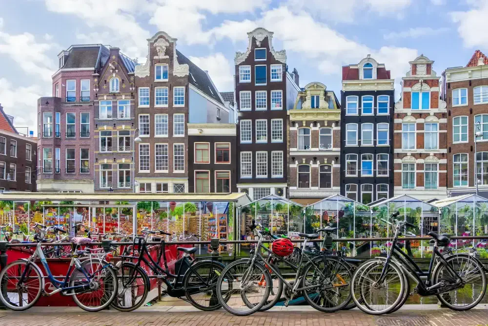 Damrak’s parel Heijmans bouwt aan vertrouwen