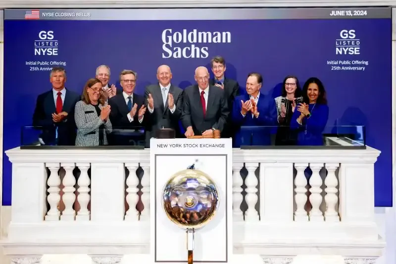 AEX indicatie is +0,5%, twee Fed kwartjes nu en Goldman Sachs zegt buy the AI dip