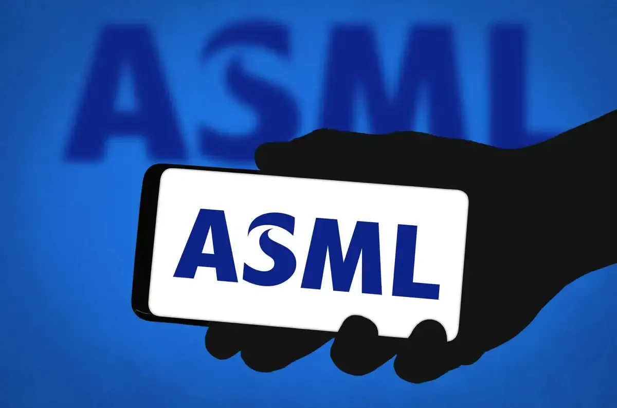 Vooruitblik ASML: “deze koers schept vervelend hoge verwachtingen”