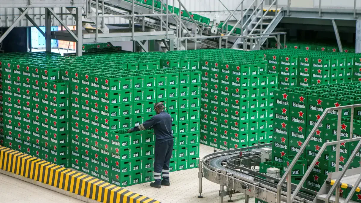 Uitblijven grote tegenvallers opent deur adviesverhoging Heineken